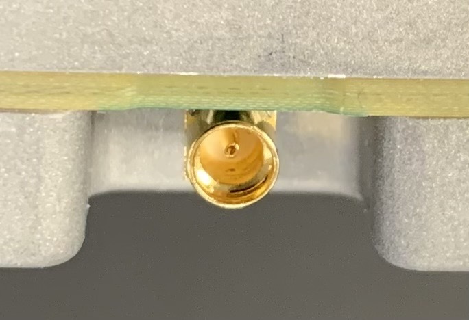 9770 MMCX antenna connector